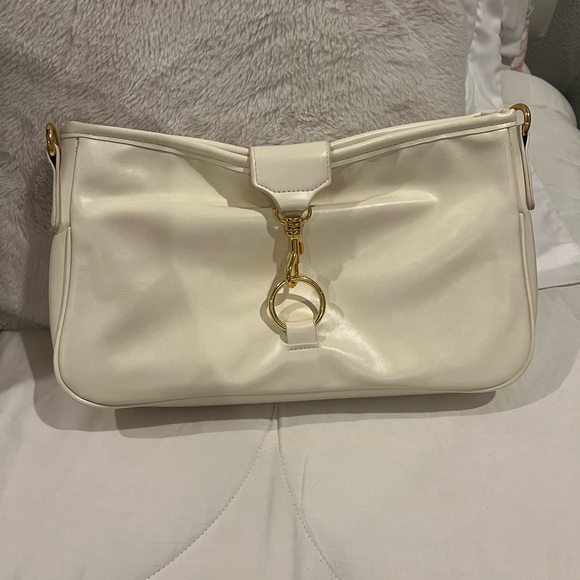 Spacious cream and gold purse with detachable strap. Never used! - Picture 4 of 5